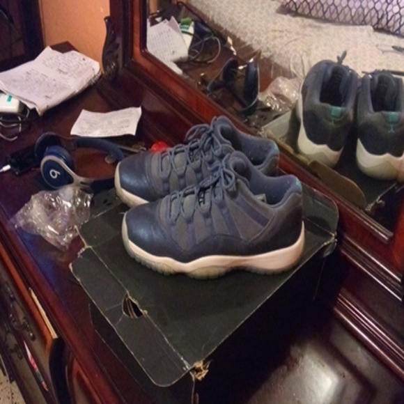 Jordan retro 11 - Picture 2 of 2